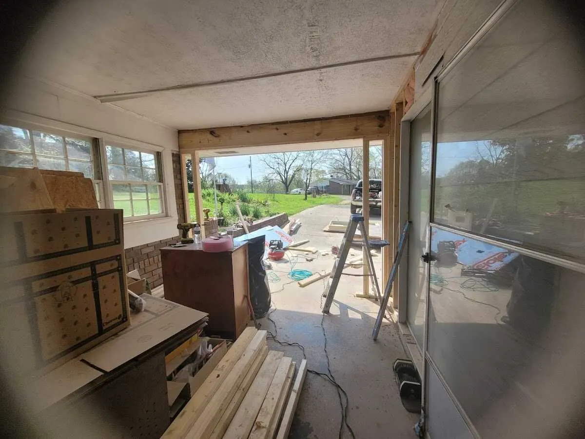 Air movers and dehumidifier for Drying & Dehumidification in Slippery Rock